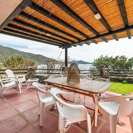 Waterside Oasis House Holiday home